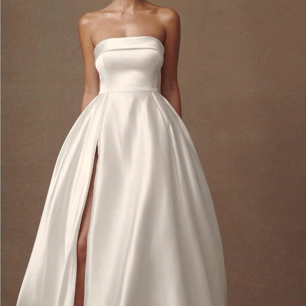 Elegant Strapless White Dress